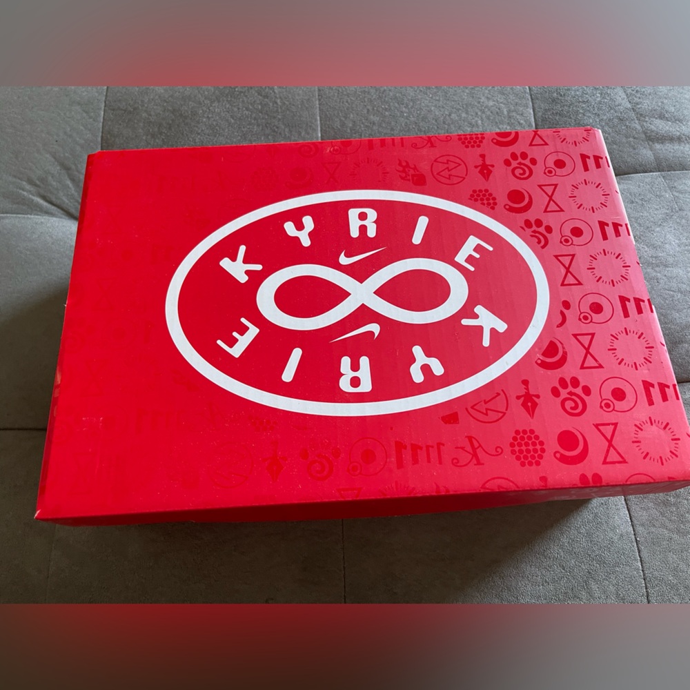 Nike Kyrie Infinity